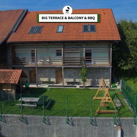 Apartments Suster Stari Trg ob Kolpi Eksteriør billede