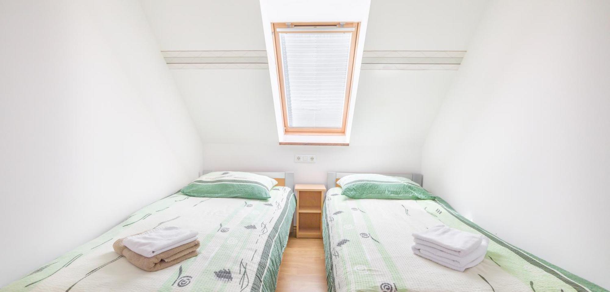 Apartments Suster Stari Trg ob Kolpi Eksteriør billede