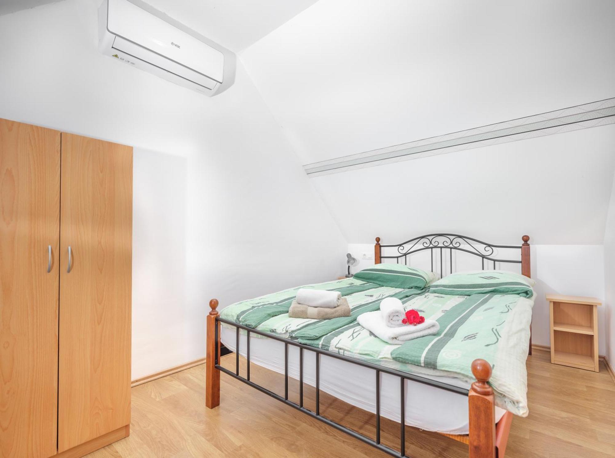 Apartments Suster Stari Trg ob Kolpi Eksteriør billede