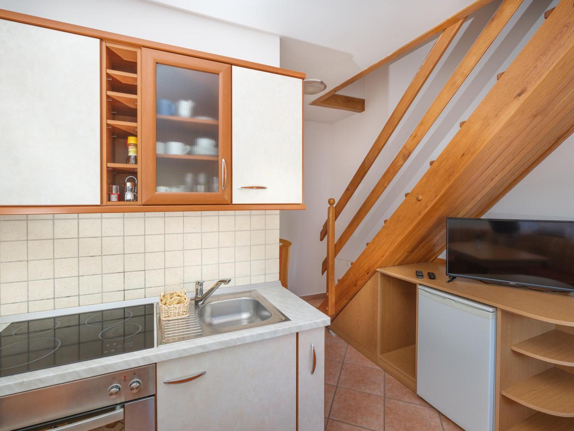 Apartments Suster Stari Trg ob Kolpi Eksteriør billede
